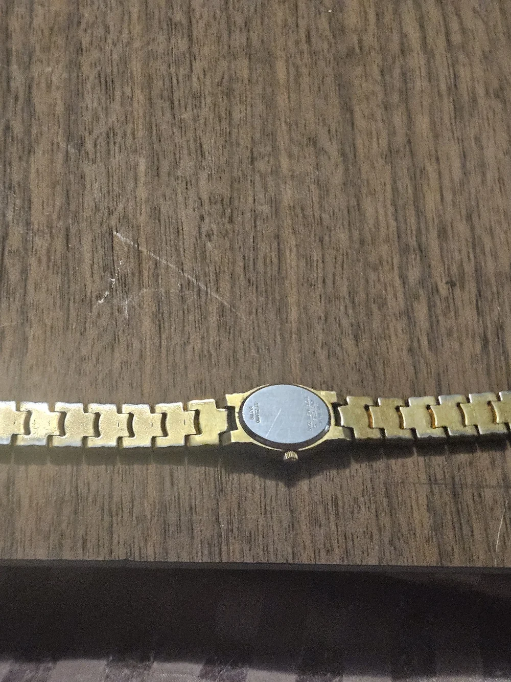 Bulova Vintage Gold Tone Quartz Bracelet Watch Silver X Accent Bezel Pearl Dial